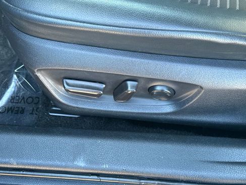 Used 2019 Toyota Camry SE image 46