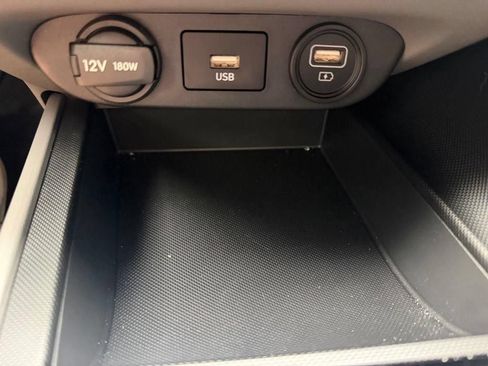 Used 2023 Hyundai Elantra SEL w/ Preferred Accessory Package FWD image 23