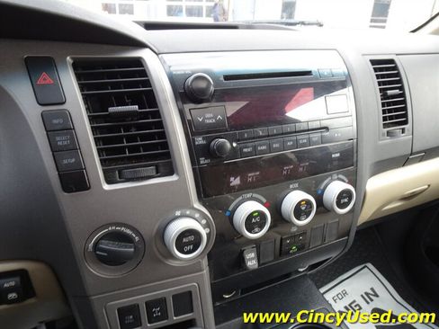 Used 2012 Toyota Sequoia SR5 AWD/4WD image 20