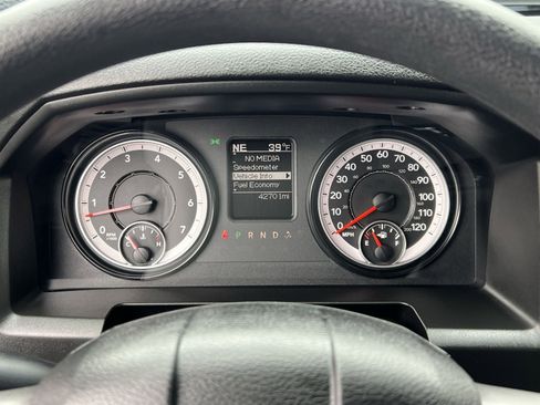 Used 2023 RAM 1500 Classic SLT image 15