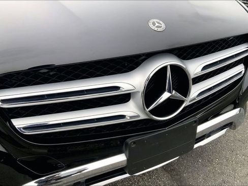 Used 2018 Mercedes-Benz GLC 300 4MATIC image 27