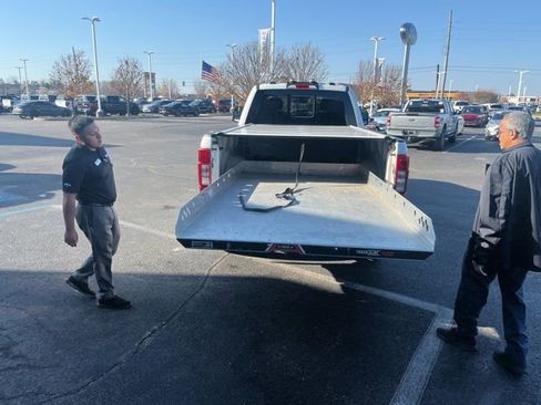 Certified 2022 Ford F250 Lariat w/ Chrome Package image 13