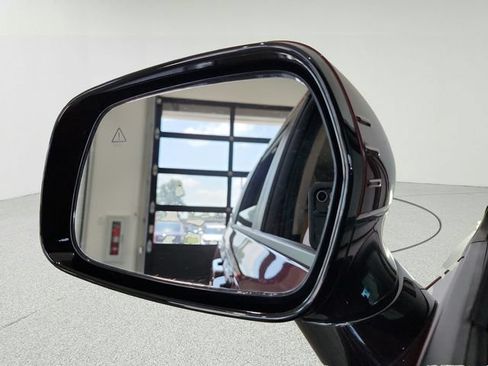 Certified 2023 Kia Carnival LX FWD image 13