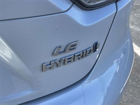 Used 2024 Toyota Corolla LE image 12