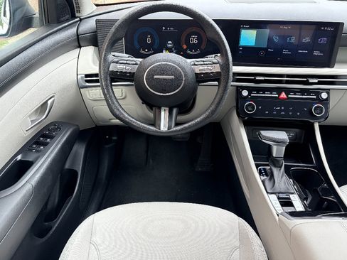 Used 2025 Hyundai Tucson SEL FWD image 16