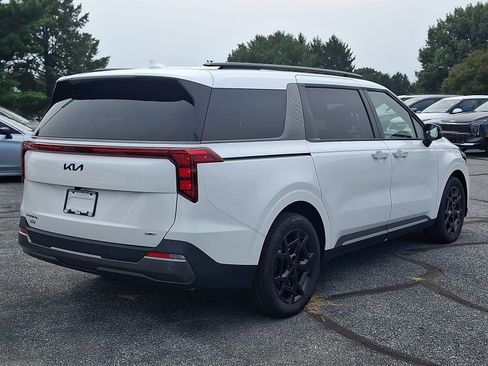 New 2027 Kia Carnival EX w/ Dark Edition Package FWD image 3