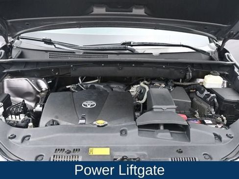 Used 2017 Toyota Highlander Limited AWD/4WD image 20
