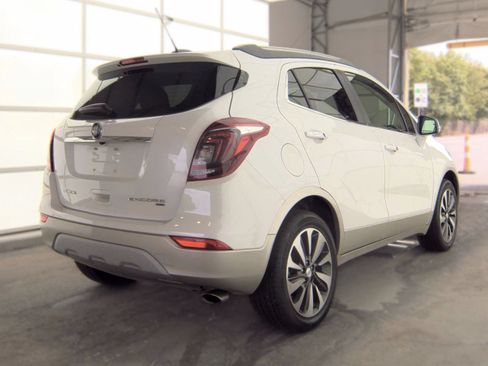 Used 2018 Buick Encore Essence AWD/4WD image 4