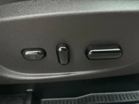 Used 2019 Ford Escape Titanium w/ U9j03 - Titanium Tow Package AWD/4WD image 25