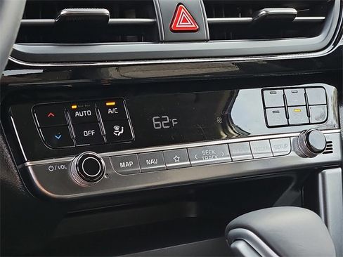 Used 2025 Kia Seltos S image 15