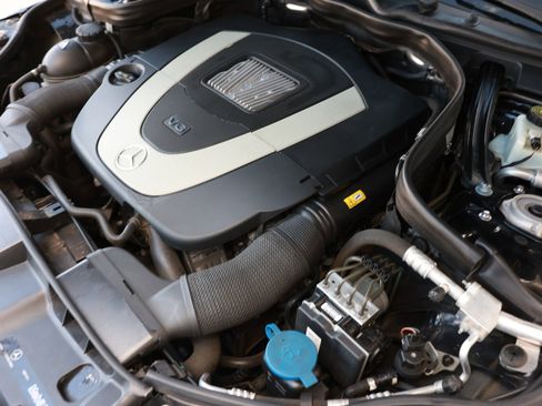 Used 2011 Mercedes-Benz E 350 Sedan image 56