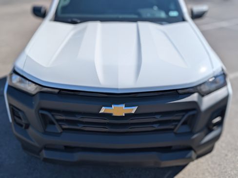 Used 2023 Chevrolet Colorado W/T image 12