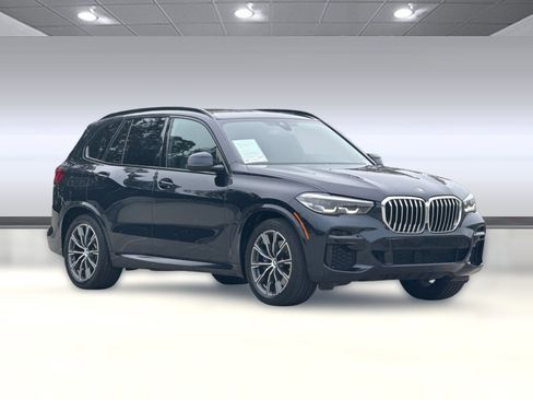 Used 2022 BMW X5 xDrive40i w/ M Sport Package AWD/4WD image 7