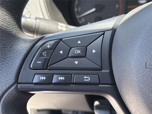 Used 2023 Nissan Altima 2.5 S FWD image 12