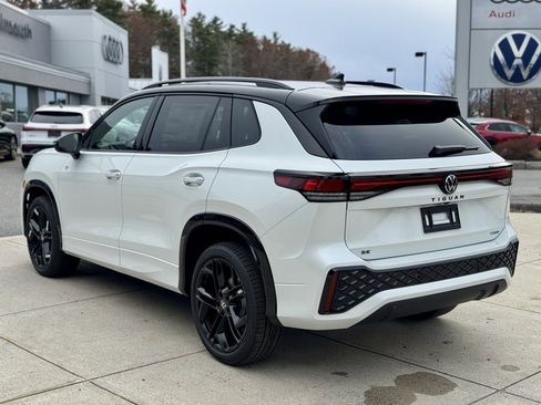 New 2026 Volkswagen Tiguan SE R-Line image 14