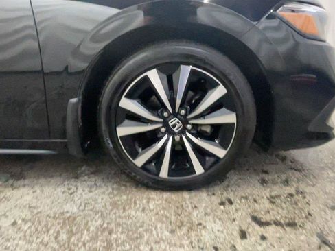 Used 2024 Honda Civic EX-L image 18