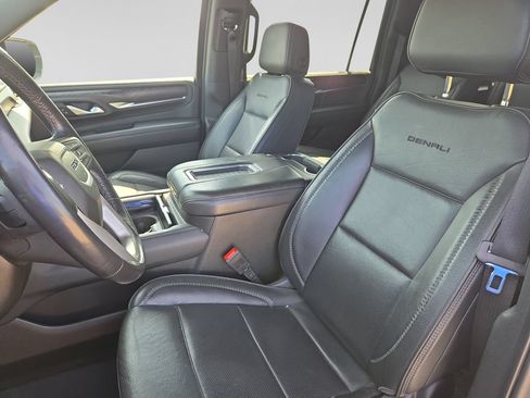 Used 2022 GMC Yukon XL Denali AWD/4WD image 21