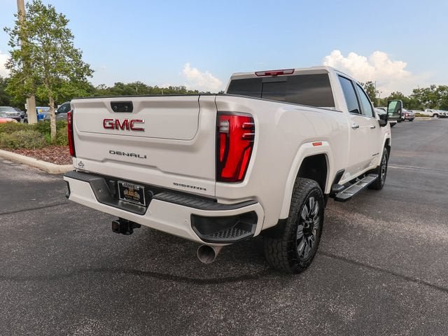 Used 2025 GMC Sierra 3500 Denali w/ Denali Reserve Package AWD/4WD image 9