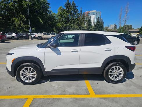 New 2026 Chevrolet TrailBlazer LS w/ LS Convenience Package AWD/4WD image 2