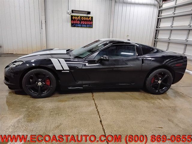 Used 2005 Chevrolet Corvette Coupe w/ Preferred Equipment Group RWD image 2