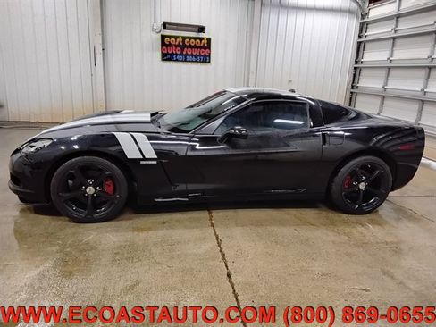 Used 2005 Chevrolet Corvette Coupe w/ Preferred Equipment Group RWD image 2