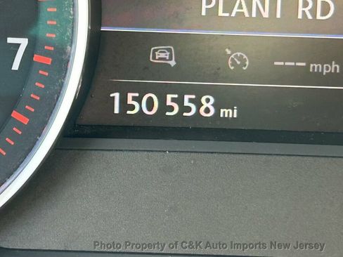 Used 2015 Volkswagen Touareg VR6 AWD/4WD image 37