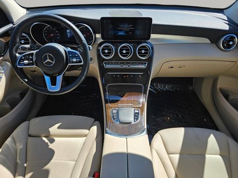 Used 2021 Mercedes-Benz GLC 300 4MATIC image 2