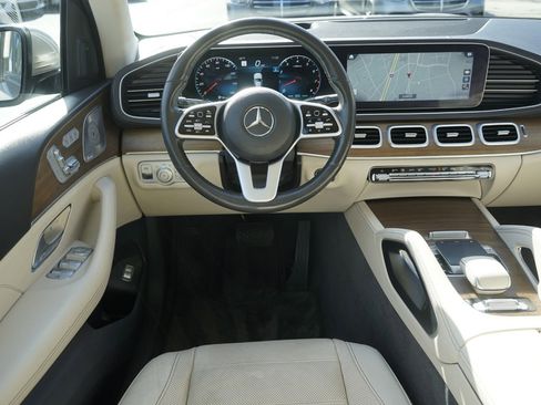 Used 2020 Mercedes-Benz GLS 450 4MATIC image 15