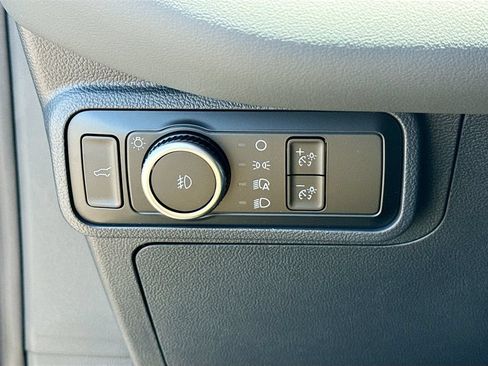 New 2026 Ford Explorer Active w/ Active Comfort Package RWD image 10