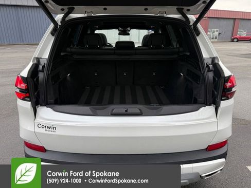 Used 2024 BMW X5 xDrive40i image 18