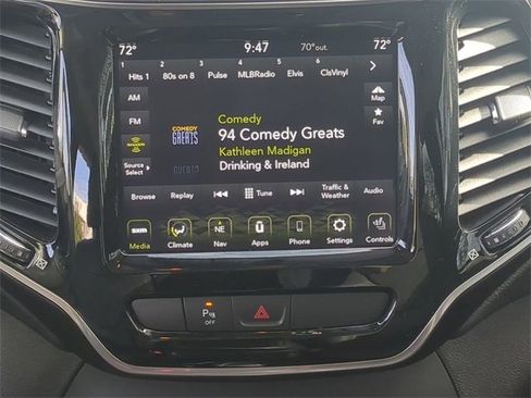 Used 2020 Jeep Cherokee Limited image 19