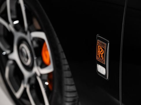 Used 2020 Rolls-Royce Cullinan image 12