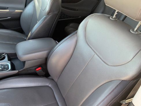 Used 2020 Hyundai Santa Fe Limited image 32