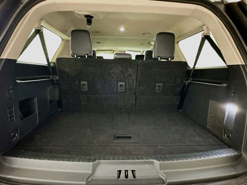 Used 2024 Ford Expedition Max XLT image 31