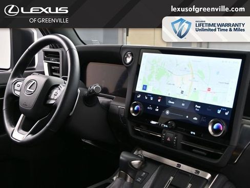 Used 2024 Lexus GX 550 w/ Accessory Package (Z1) AWD/4WD image 35