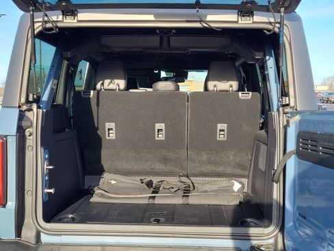 Used 2024 Ford Bronco Badlands image 8