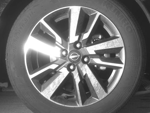 Used 2025 Nissan Versa SV FWD image 13