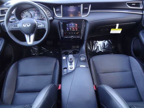 Certified 2025 INFINITI QX55 Luxe w/ Cargo Package AWD/4WD image 12