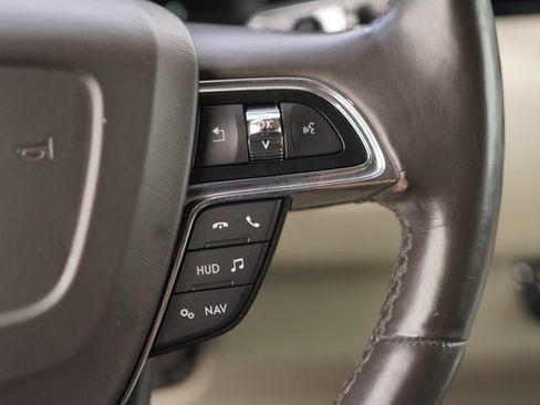 Used 2019 Lincoln Navigator L Reserve image 26