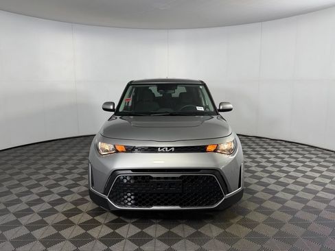 Used 2024 Kia Soul LX w/ Option Group 015 FWD image 11