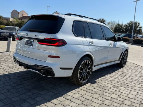 Certified 2025 BMW X7 M60i image 9