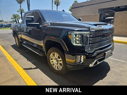 Used 2021 GMC Sierra 2500 Denali w/ Denali Ultimate Package AWD/4WD image 3