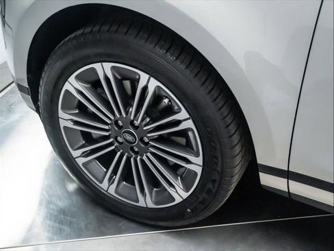 New 2026 Land Rover Range Rover Evoque S image 12