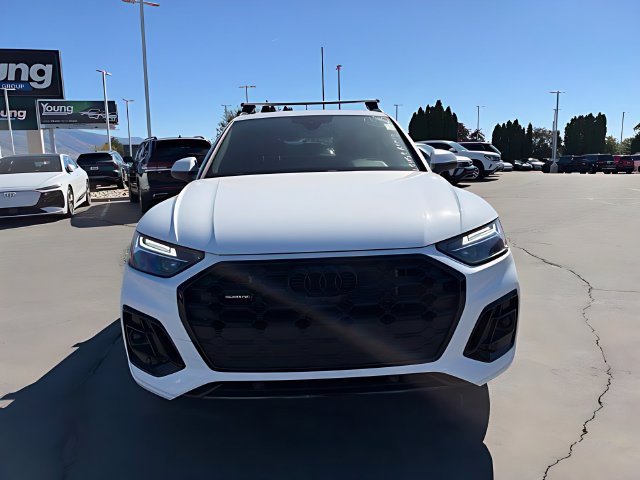 Used 2024 Audi Q5 e Premium Plus w/ Premium Plus Package AWD/4WD image 8