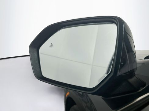 Used 2025 Hyundai Palisade SEL FWD image 16