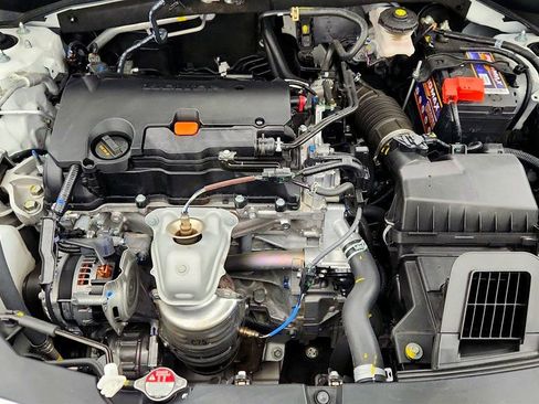 Used 2025 Honda HR-V LX image 26