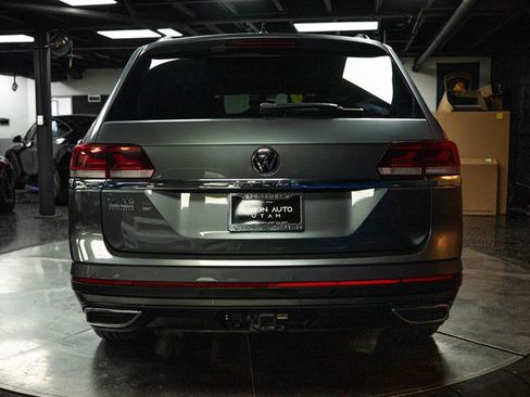 Used 2023 Volkswagen Atlas SE w/ Panoramic Sunroof Package image 6