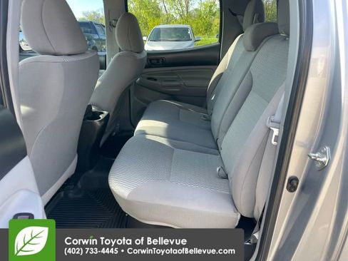 Used 2014 Toyota Tacoma 4x4 Double Cab w/ SR5 Package image 25