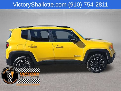 Used 2023 Jeep Renegade Latitude AWD/4WD image 27