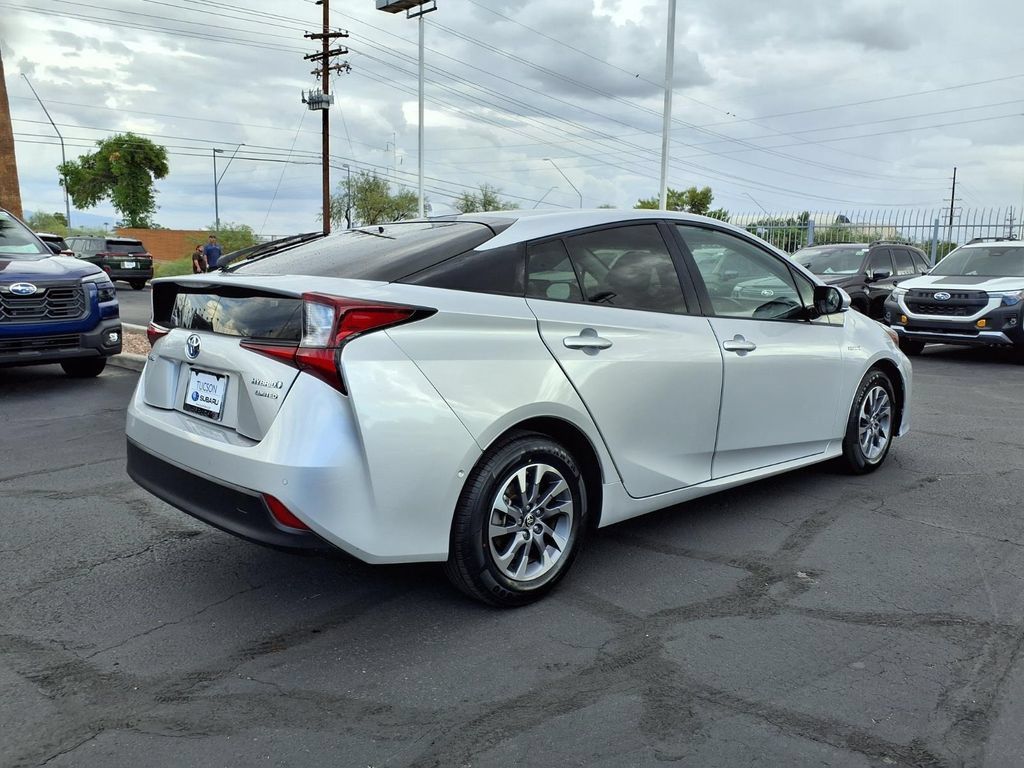 Used 2019 Toyota Prius Limited w/ Premium Convenience Package FWD image 10